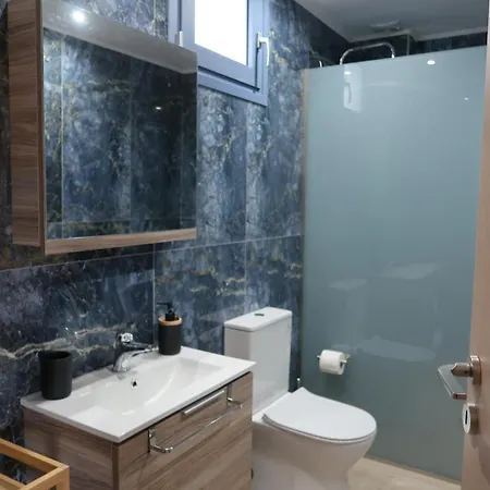 Paraschos Kardamaina *